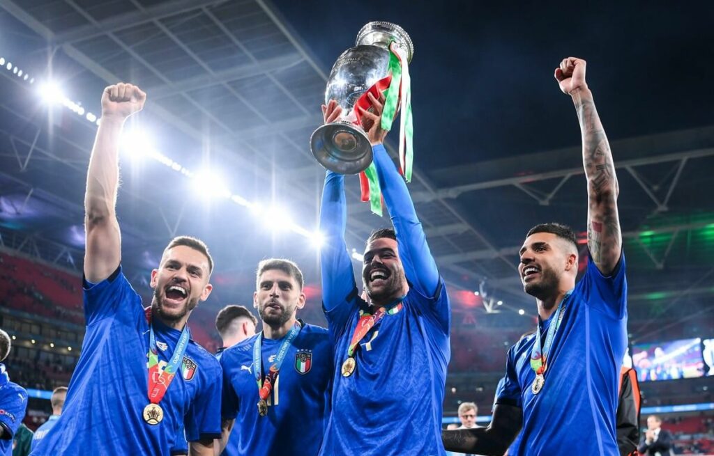 Nhà vô địch châu Âu giá bao nhiêu? Tiền thưởng kỷ lục Euro 2020